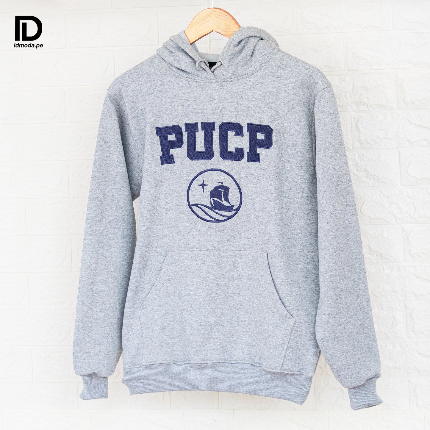 Polera PUCP